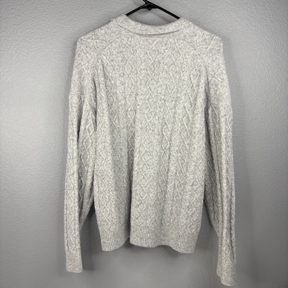 Abercrombie Gray Knit Sweater - Soft A&F - Picture 6 of 7